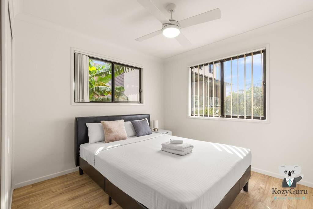 Holiday home Kozyguru / Mt Gravatt East / 3 Bed House Qmg030 *
